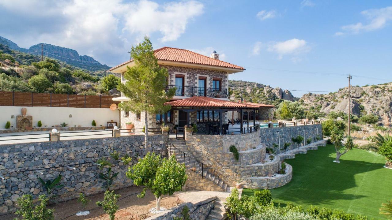 Villa Oneiro Luxury Home ~ Nature, Serenity, View Ierápetra Екстериор снимка